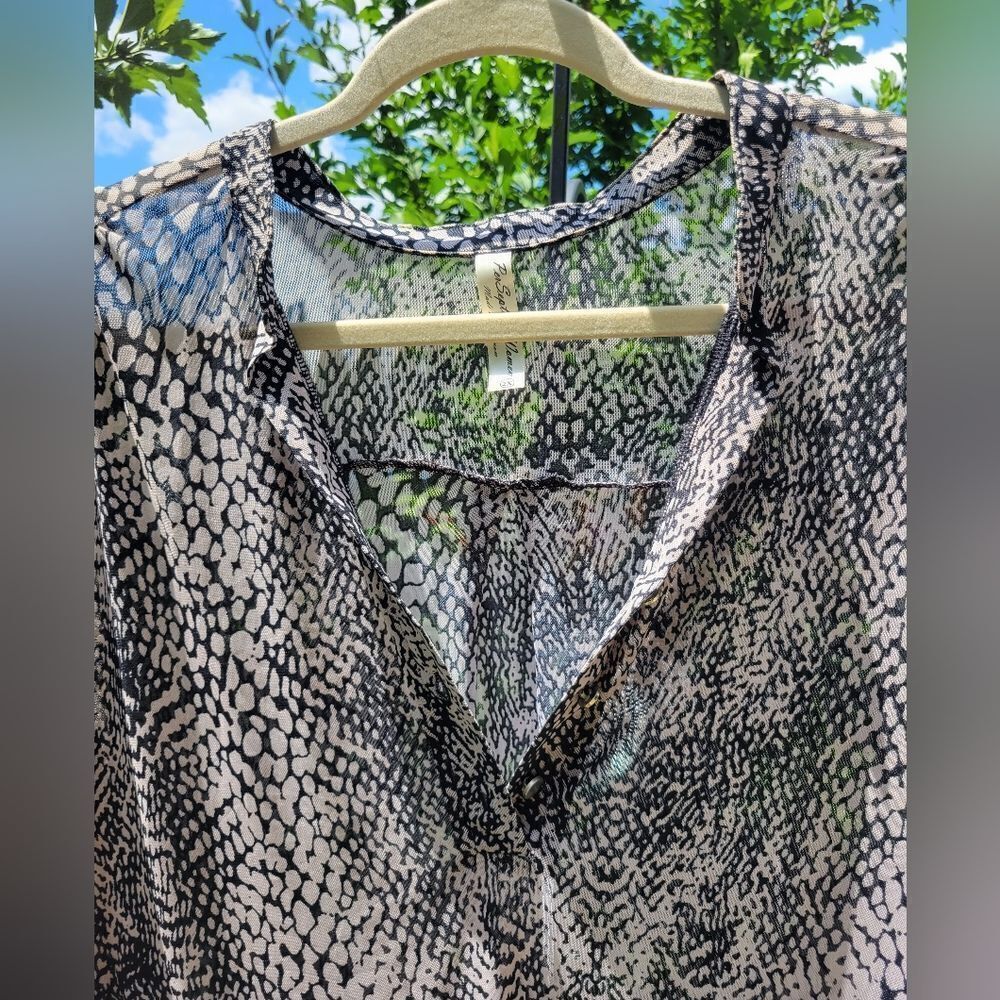 Snake Print Sheer Blouse‎ - Picture 4 of 10